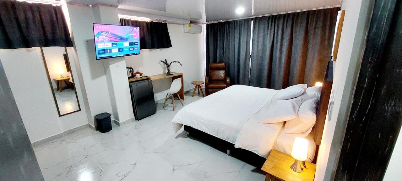 Hotel A & A Santa Alejandria Medellín Exteriör bild