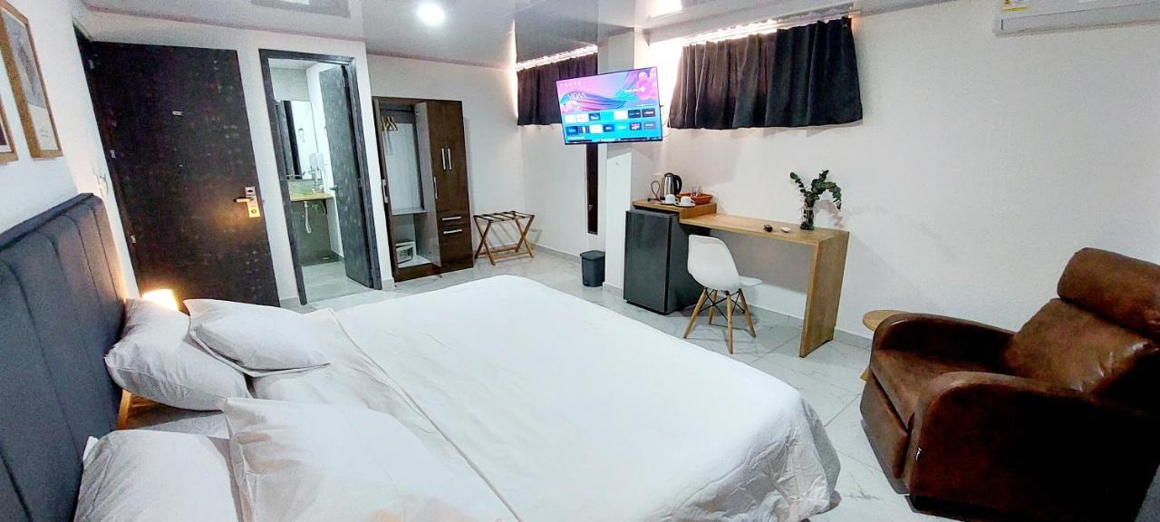 Hotel A & A Santa Alejandria Medellín Exteriör bild